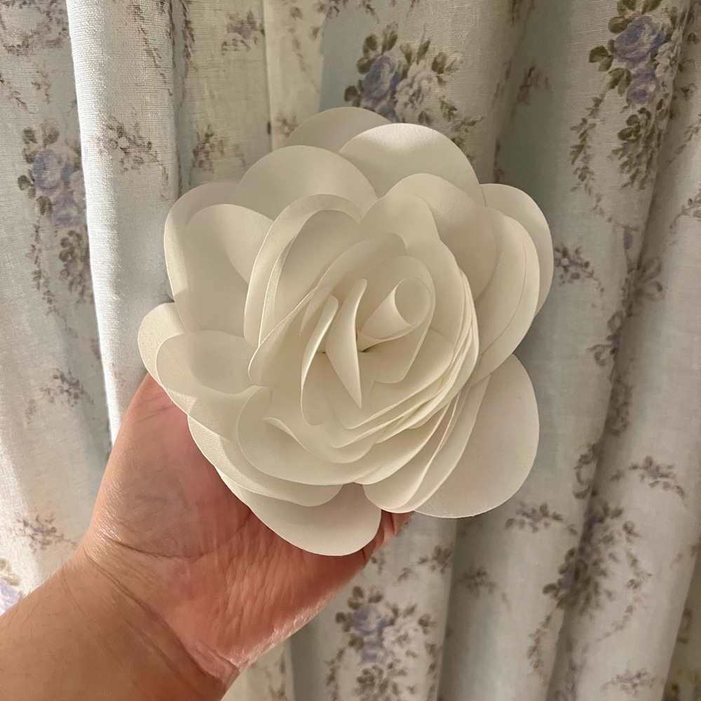 loveshackfancy x gap rosette pin